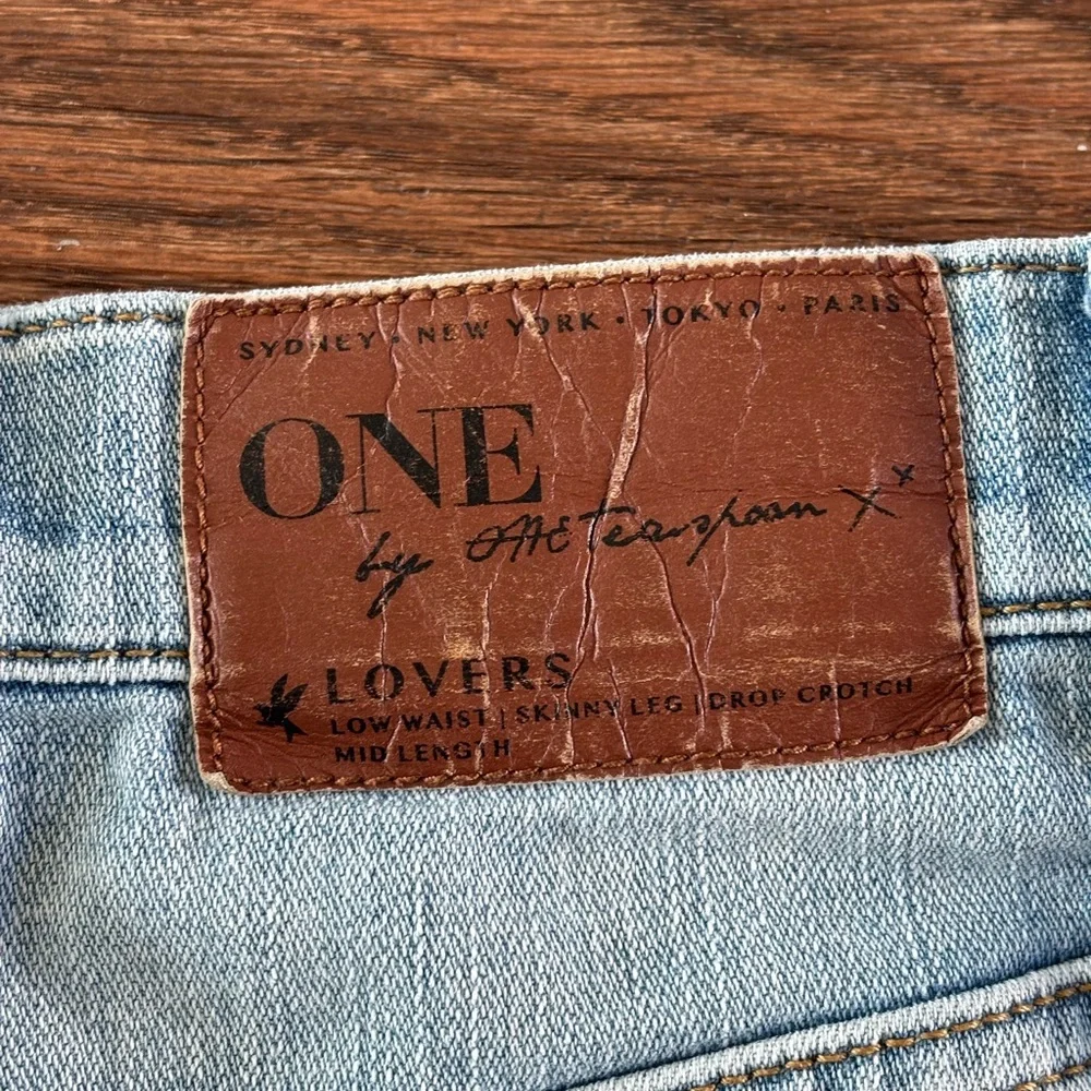 One Teaspoon Free People | Lovers
Denim Shorts 24 - Picture 11 of 12